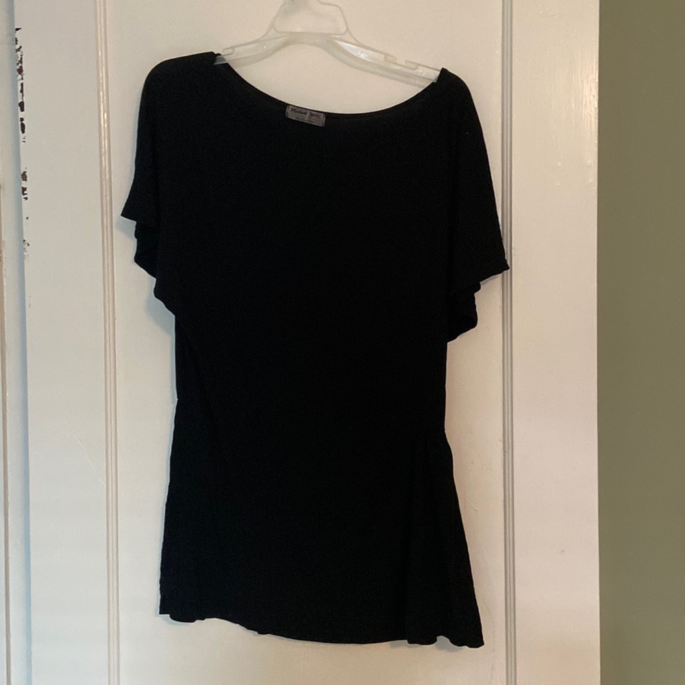 Black tee